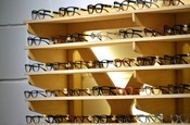 Brillen und Kontaktlinsen auf Rechnung bestellen trotz negativer Schufa und Bonität